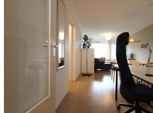 Huur 2 slaapkamer appartement van 80 m² in Amsterdam