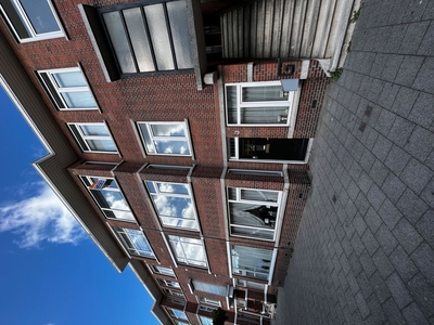 Zegveldstraat in Den Haag (74m2)