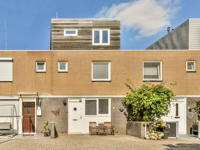 Desselstraat 10