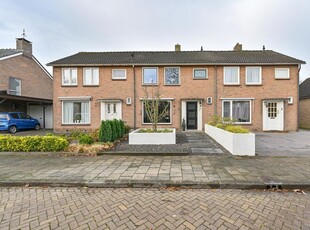 Herman Bavinckstraat 4, Hoogeveen