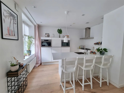 Appartement te huur Esmoreitstraat, Amsterdam