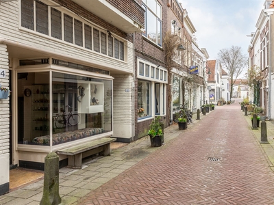 Doelenstraat 14