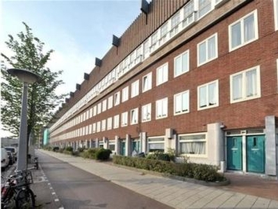 Hoofdweg in Amsterdam (60m2)