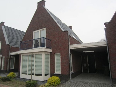 Taaghof in Veldhoven (160m2)