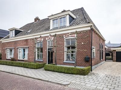 Kerkstraat 10