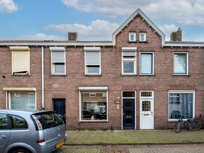 Arent van 's Gravesandestraat 30