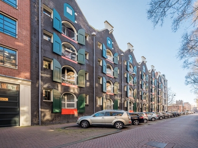 Nieuwe Uilenburgerstraat 19 F