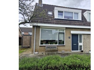 Huur 2 slaapkamer huis van 94 m² in 's-Gravenpolder