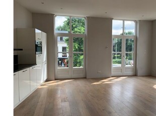 Huur 3 slaapkamer appartement van 100 m² in Utrecht