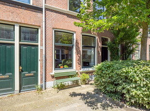 Adriaanstraat 44