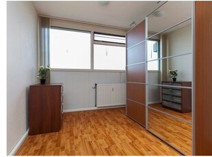 Huur 2 slaapkamer appartement van 84 m² in Zoetermeer