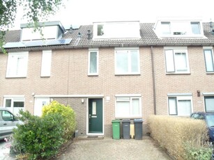 Woonhuis in Amstelveen met 4 kamers