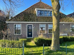 Woonhuis in Zuiderwoude met 5 kamers