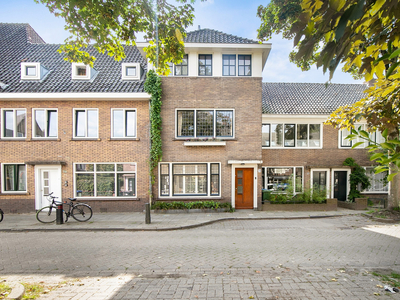 Juliusstraat 74