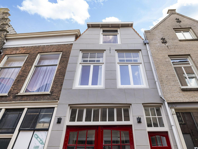 Lange Breestraat 56