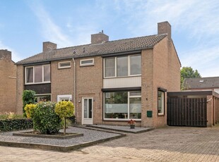 Pater Bleijsstraat 11, Overloon