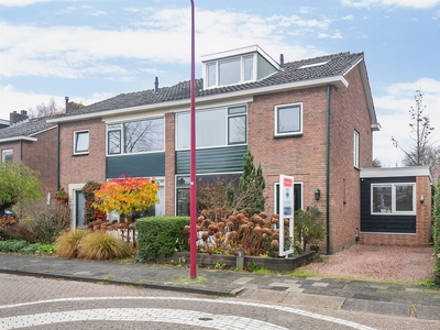 Oranjestraat 29