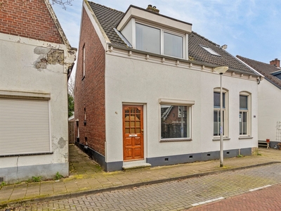 Esstraat 64