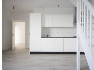 Huur 2 slaapkamer appartement van 83 m² in Leiden