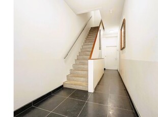 Huur 3 slaapkamer appartement van 85 m² in Amsterdam