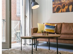 Huur 4 slaapkamer appartement van 110 m² in Amsterdam