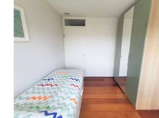 Huur 4 slaapkamer appartement van 110 m² in Rotterdam