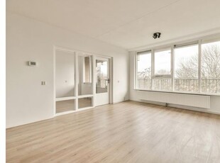 Huur 4 slaapkamer appartement van 70 m² in Amsterdam