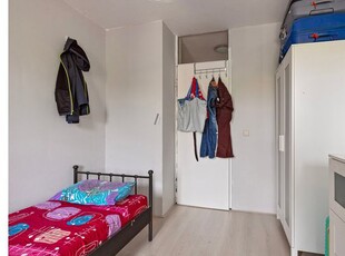 Huur 4 slaapkamer appartement van 88 m² in Amsterdam