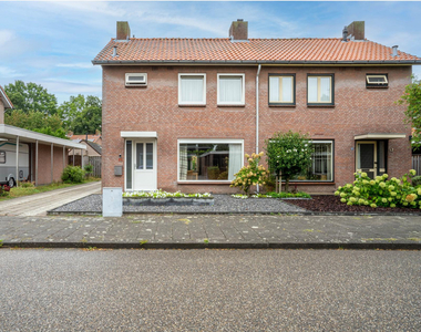 Emmastraat 15