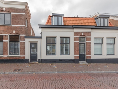 Haltestraat 52