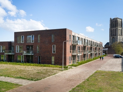 M H Trompstraat 109