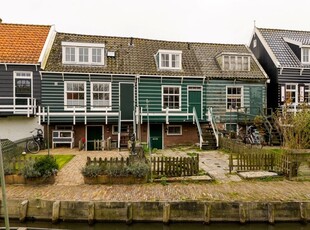 Buurt IV 7, Marken