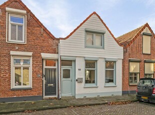 Cureestraat 18, Sint