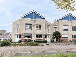 Hoefbladlaan 57, Papendrecht