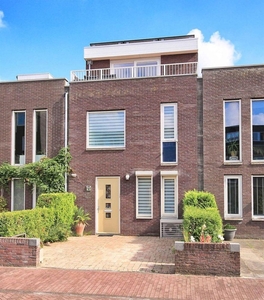 Edward Masseystraat in Amsterdam (74m2)