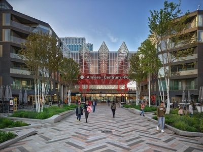 Stationsplein in Almere (96m2)