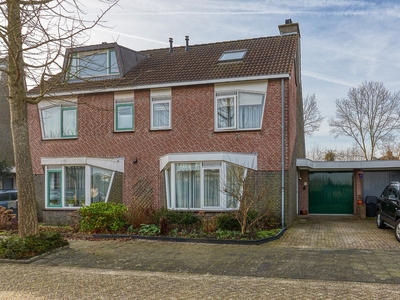 Hendrik Andriessenlaan in Oegstgeest (144m2)