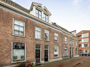 Badhuisstraat 6