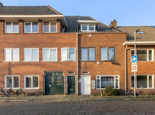 Jeremias de Deckerstraat 4-B