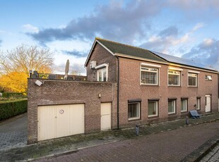 Achterdijk 12, Stad Aan 'T Haringvliet