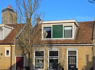 Burgemeester Mentzstraat 38, West