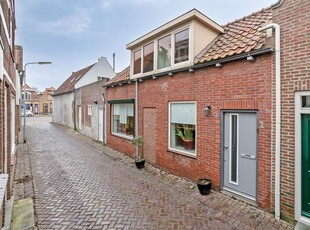 Oudestraat 1, Sint