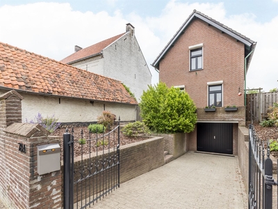 Dorpstraat 28 a