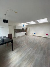 Studio in Enschede met 2 kamers