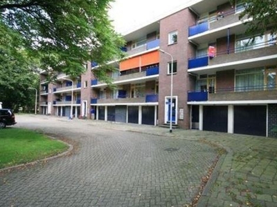 Azuurweg in Tilburg (72m2)