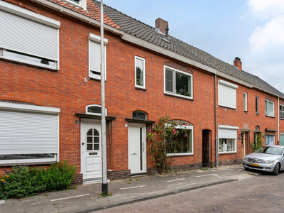 Hellebaardstraat 15