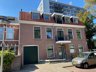 Rijn en Schiekade in Leiden (72m2)