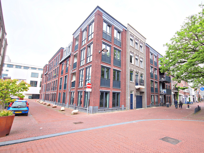 Beekstraat 77 25