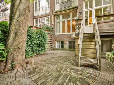 Johannes Verhulststraat in Amsterdam (141m2)