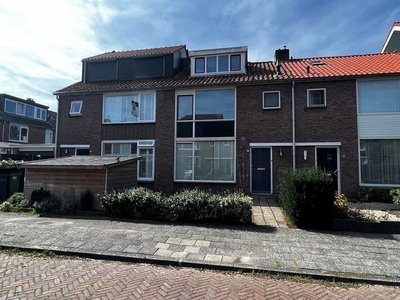 Woonhuis in Amstelveen met 4 kamers